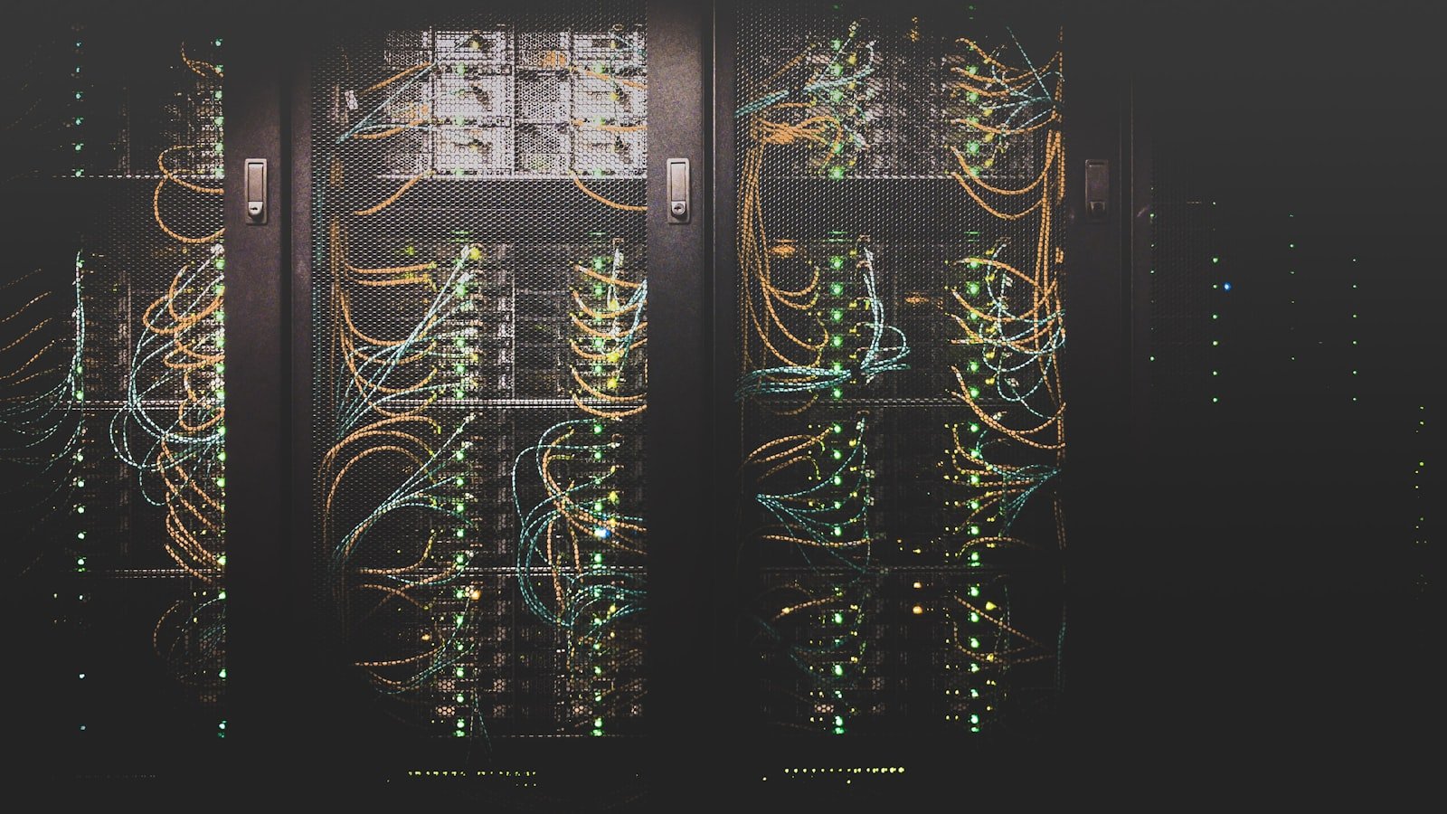 Vector Database Benchmark 2026: pgvector vs Pinecone vs Qdrant